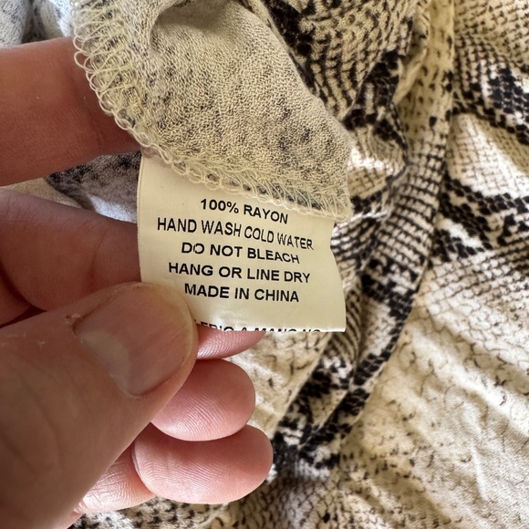 Women's Palazzo Capri Jumpsuit Snakeskin Print Size S Spaghetti Strap Festival - Picture 14 of 16